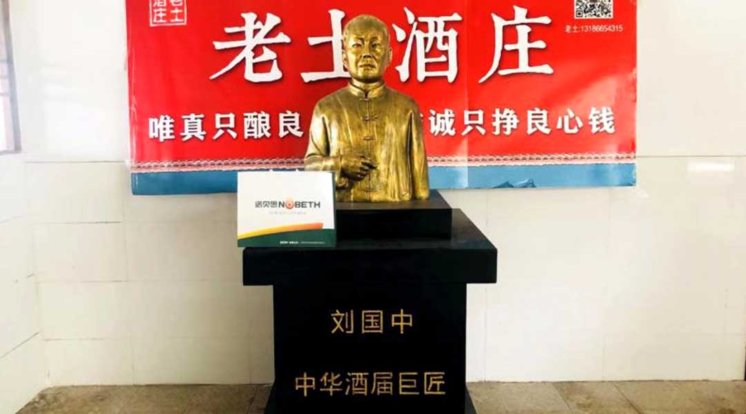 青青草成人自拍