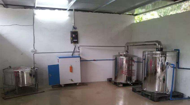 年糕加工厂配套使用青青草精品视频食品加工蒸汽发生器